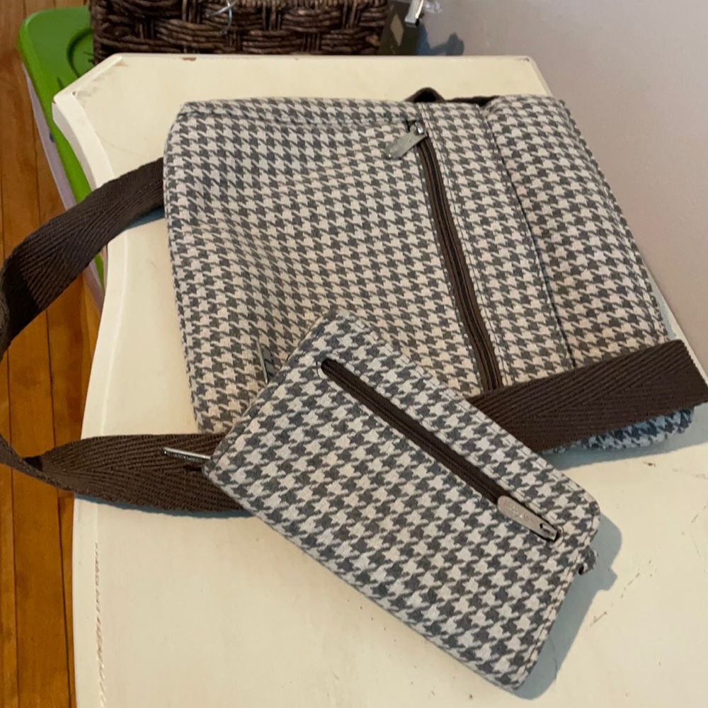 cross body bag with matching wallet